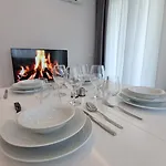 Elite Luxury - 3 Апарт-отель 4*