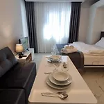 Elite Luxury - 3 アパートホテル