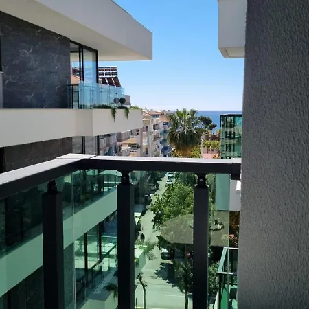 Apartahotel Elite Luxury - 3 4*