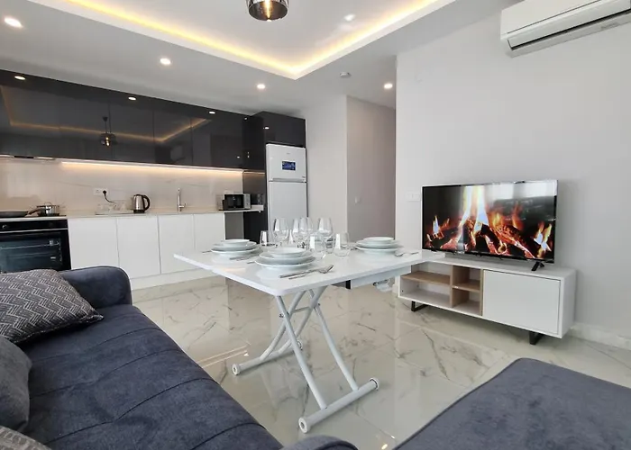 Elite Luxury - 3 4*